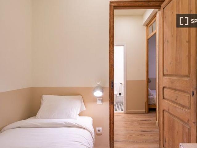 3 room luxury Apartment for rent in Barcelona, Spain