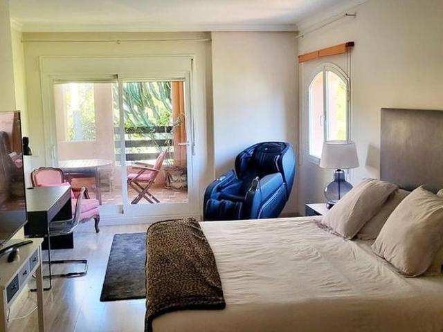 3 room luxury Apartment for rent in Estepona, Spain