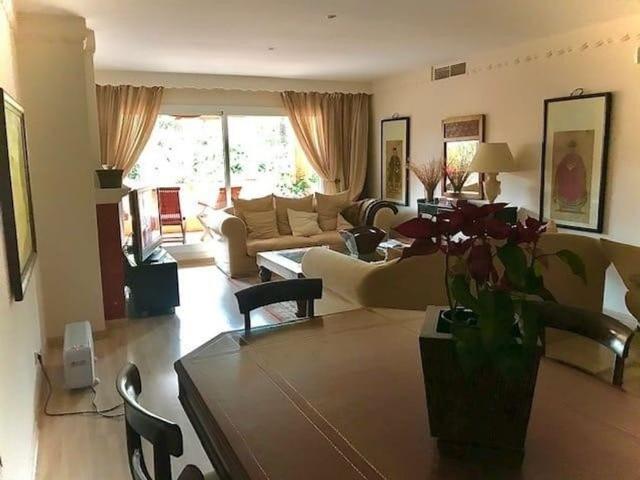 3 room luxury Apartment for rent in Estepona, Spain