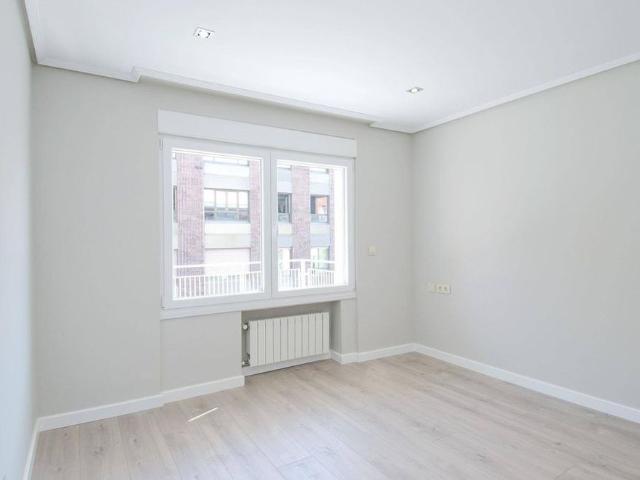3 room luxury Apartment for rent in Madrid, Autonomous Region of Madrid