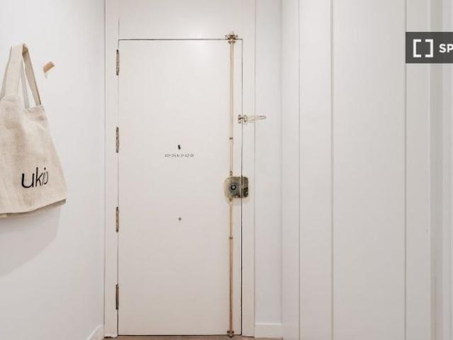 3 room luxury Apartment for rent in Madrid, Spain