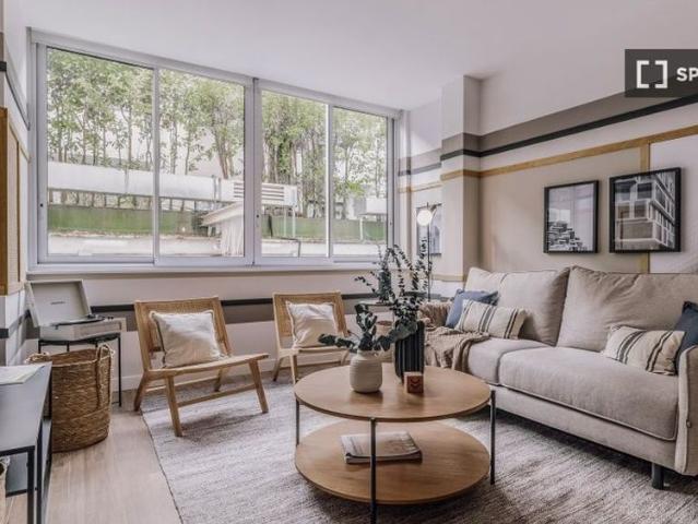 3 room luxury Apartment for rent in Madrid, Spain