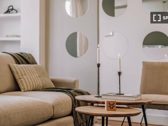3 room luxury Apartment for rent in Madrid, Spain