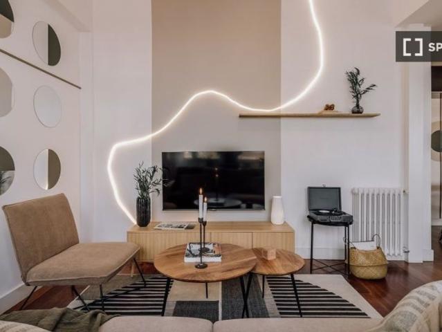3 room luxury Apartment for rent in Madrid, Spain