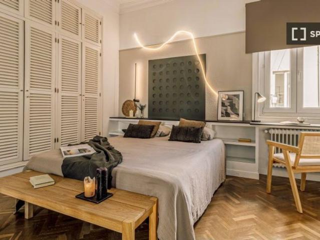 3 room luxury Apartment for rent in Madrid, Spain