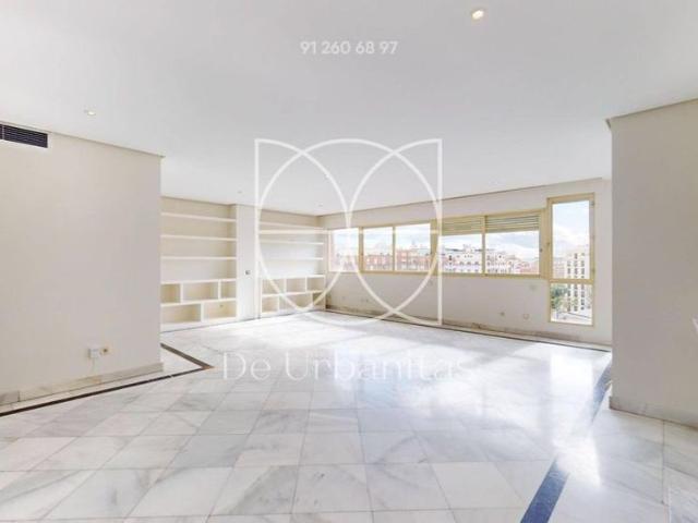 3 room luxury Apartment for rent in Madrid, Spain