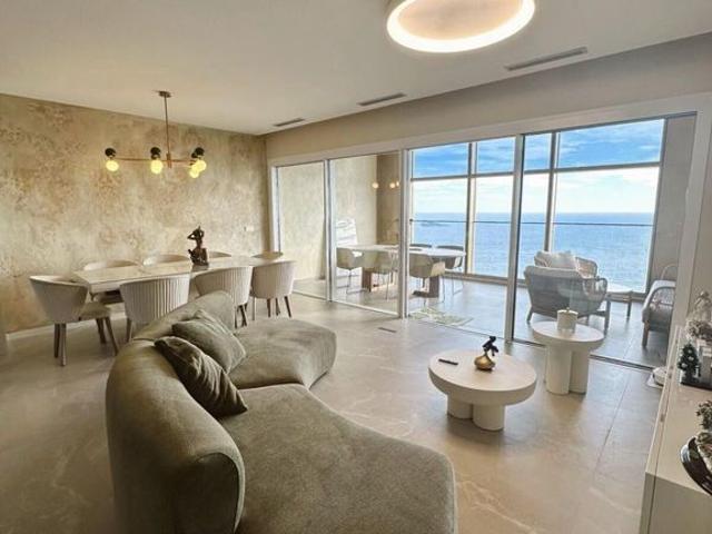 3 room luxury Flat for rent in Benidorm, Spain