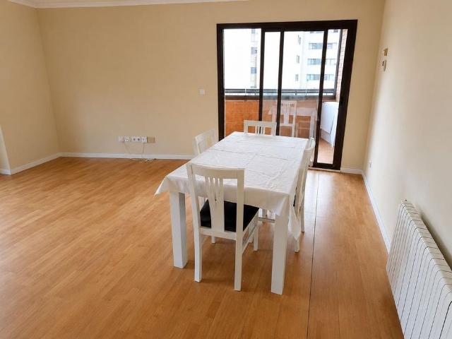 3 room luxury Flat for rent in Valencia
