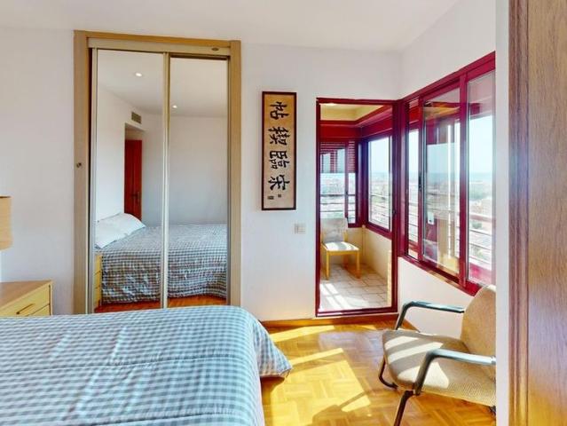 3 room luxury Flat for rent in Valencia