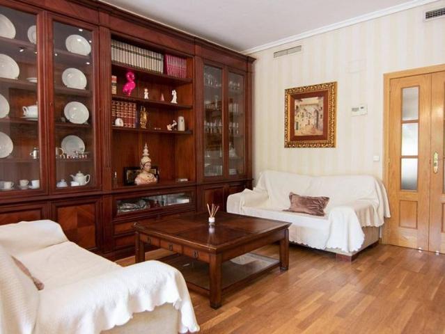 3 room luxury Flat for rent in Valencia, Spain