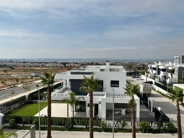 3 room luxury House for rent in Torrevieja, Spain