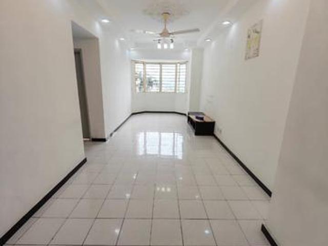 3 Room Rhythm Avenue Condo USJ 19 Partially near LRT Taipan