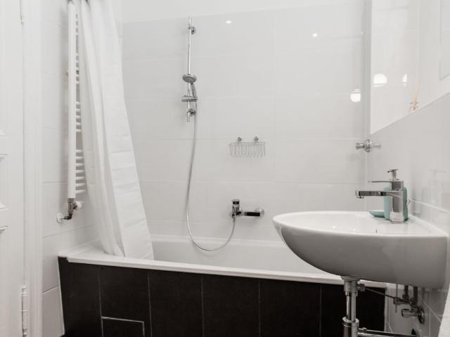 3 Rooms near Turmstraße