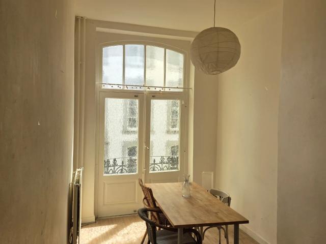 3 Rooms Avaible in City Centre