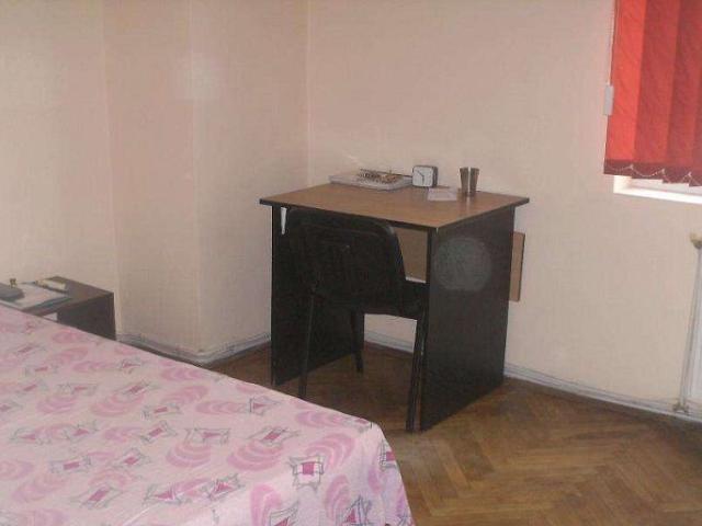 3 rooms apartment for rent Independence Square Iasi # code 450