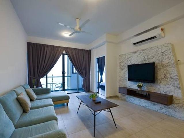 3 Rooms Seaview Condo For SALE