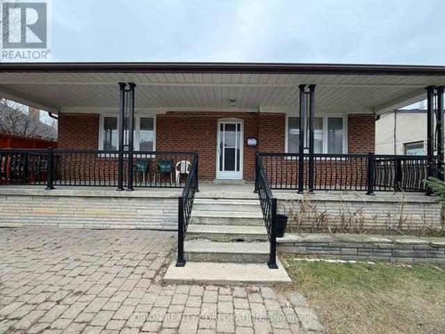 3 Romar Crescent, Toronto, ON, M6B 1R7 house for lease | Listing ID W13650 | Royal LePage
