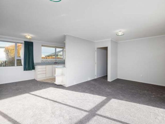 3 Royal Park Drive, Parklands, Christchurch City