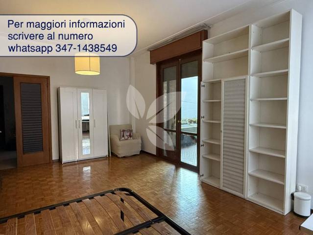 3 stanze in appartamento con doppi servizi SOLO PER RAGAZZE