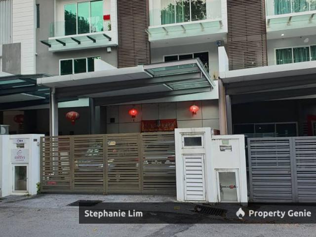 3 storey terraca at Ghee Hiang Garden
