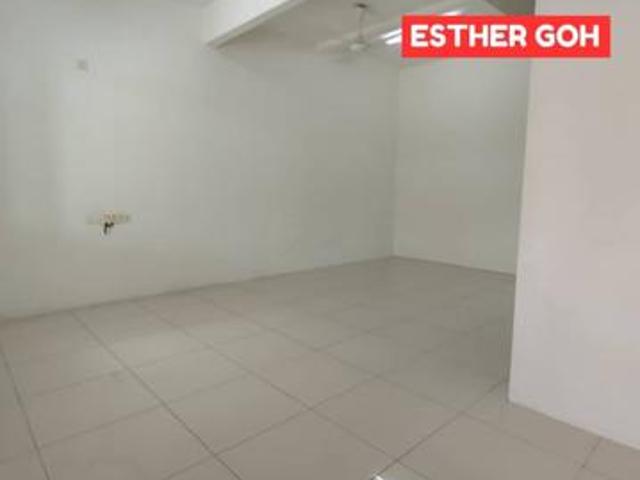 3 Storey terrace Maple Residence with 5bedroom for salesSungai Puyu