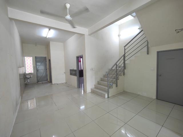 3 Storey Terrace For rent at Bukit Kecil Residence Taman Bukit