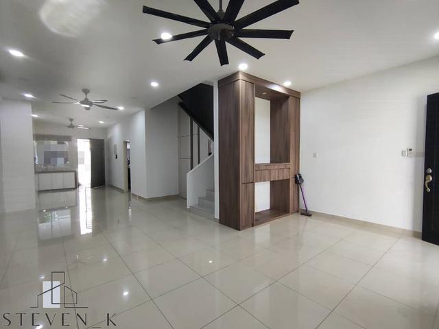 3 Storey Terrace Gated Orange Garden Butterworth Nice Renovated