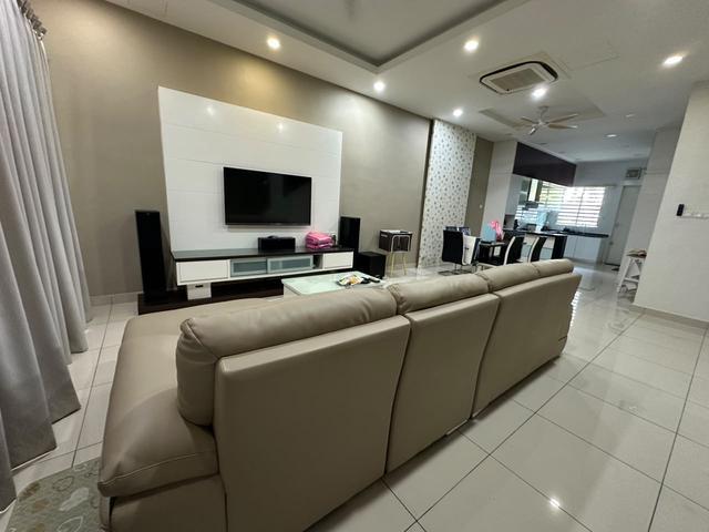 3 Storey Terrace Gated and Guarded House