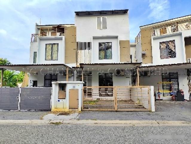 3 Storey Terrace House, Intermediate, Renovated