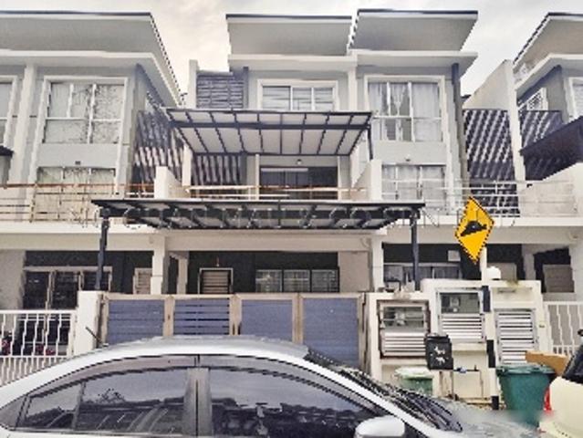 3 Storey Terrace House, Intermediate