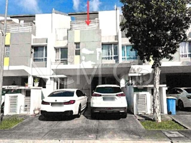 3 Storey Terrace House, Intermediate