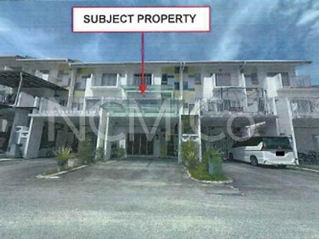 3 Storey Terrace House, Intermediate