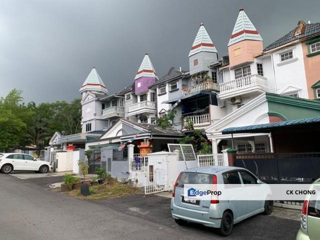 3 Storey Terrace House @ Taman Putri Jaya, Batu 9 Cheras