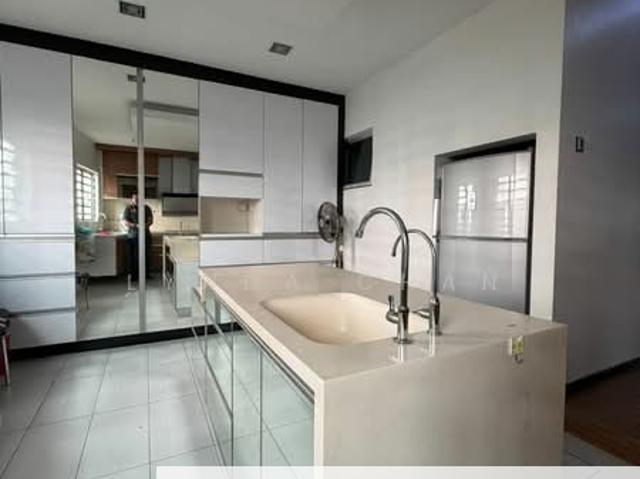 3 Storey Terrace Persiaran Paya Terubong, Bayan Lepas