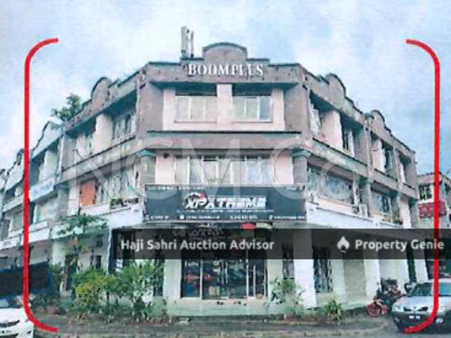 3 Storey Terrace Shop Office, Corner Lot3 Storey Terrace Shop Office, Corner Lot RM658 psf Address Jalan Bola Jaring 13/15, Seksyen 13, 40100 Shah Alam, Selangor