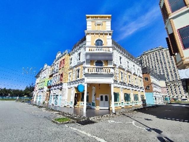 3 Storey Terrace Shop Office, End Lot, Renovated