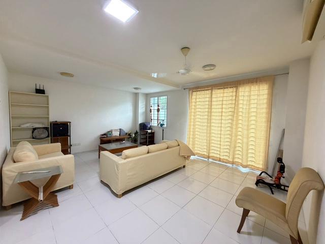 3 Storey terrace Taman Seri Ara for Rent Mandarin QuarterRaja uda