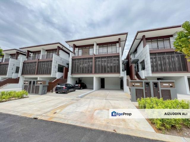 3 Storey Terrace @ The Mulia Residence, Cyberjaya Facing Open/Clubhouse