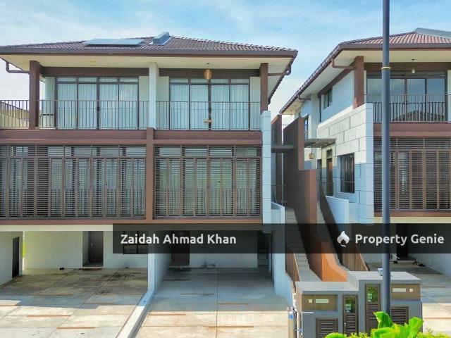 3 Storey Terrace The Mulia Residences renovated For Sale