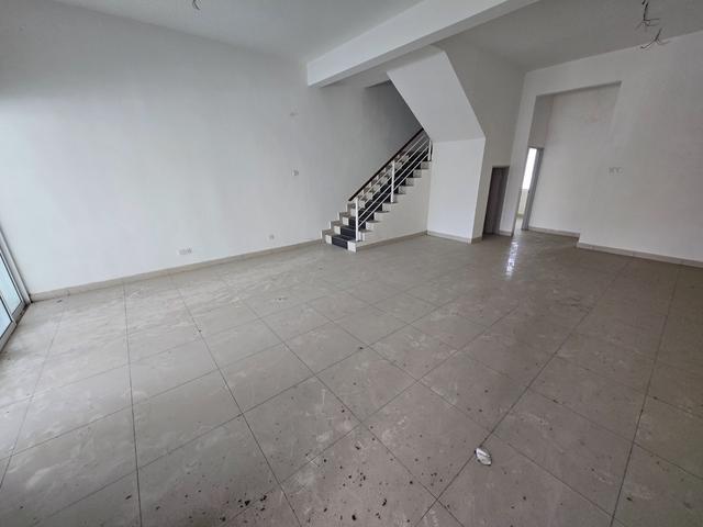 3 Storey Terrace 4 Room Bukit Mertajam Bukit Indah Near Kampung Baru