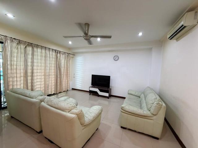 3 Storey TERRACES Full FURNISHED Renovated Jelutong Free School