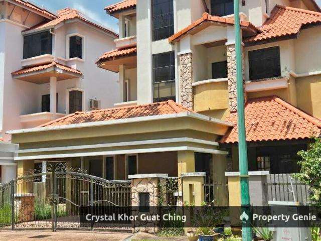 3 Storey Bungalow at D'Residence, Near Queensbay