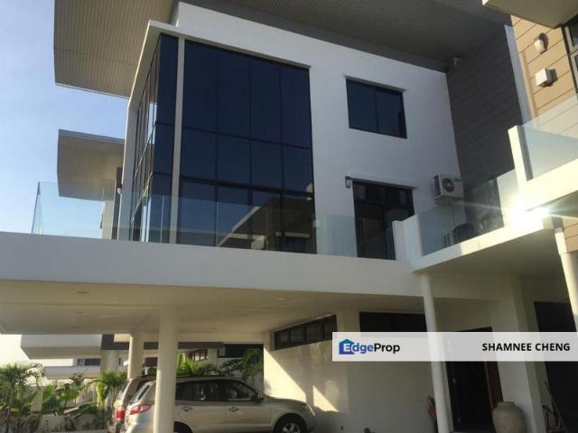 3 Storey Bungalow House @ Horizon Hills