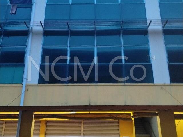 3 Storey Commercial Shop House, Intermediate