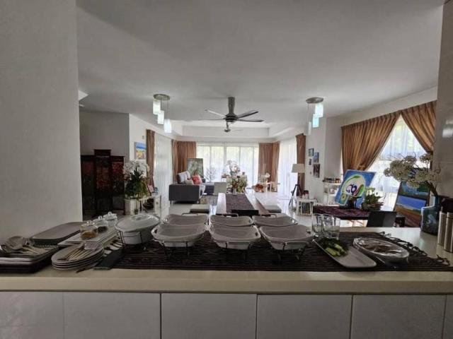 3 storey corner twin villa Putrajaya with private pool