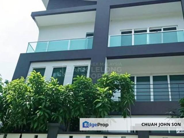 3 Storey Detached House with Sub Basement