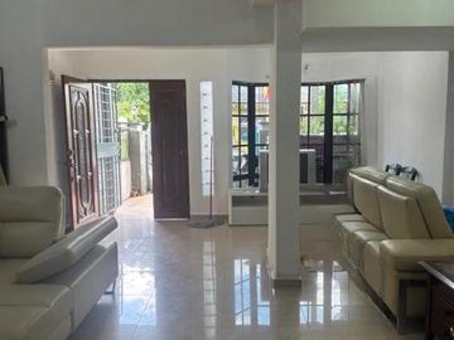 3 Storey Extended Renovated Link House Taman Dagang