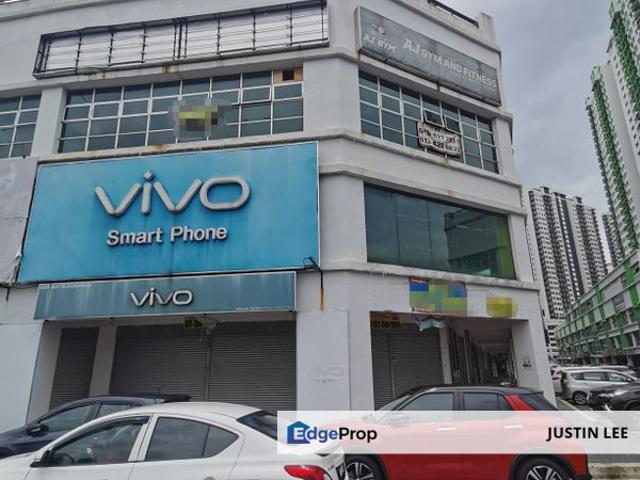 3 Storey Shop for Sale