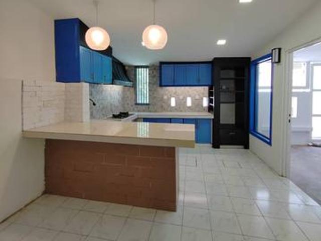 3 storey house Denai Alam Shah Alam for RENT