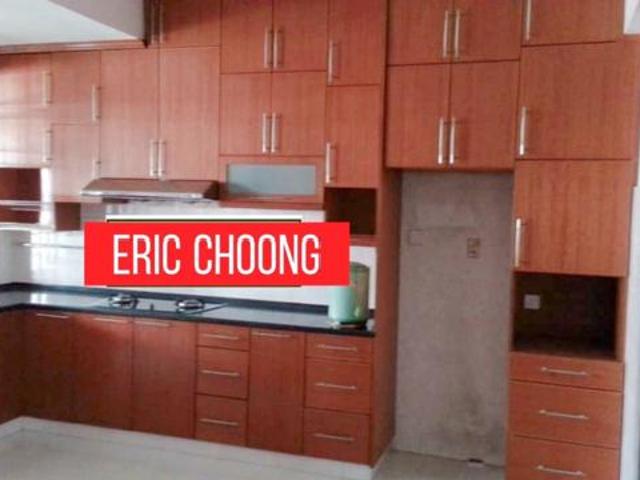 3 STOREY HOUSE KRYSTAL COUNTRY Home BAYAN LEPAS RENOVATED FREEHOLD